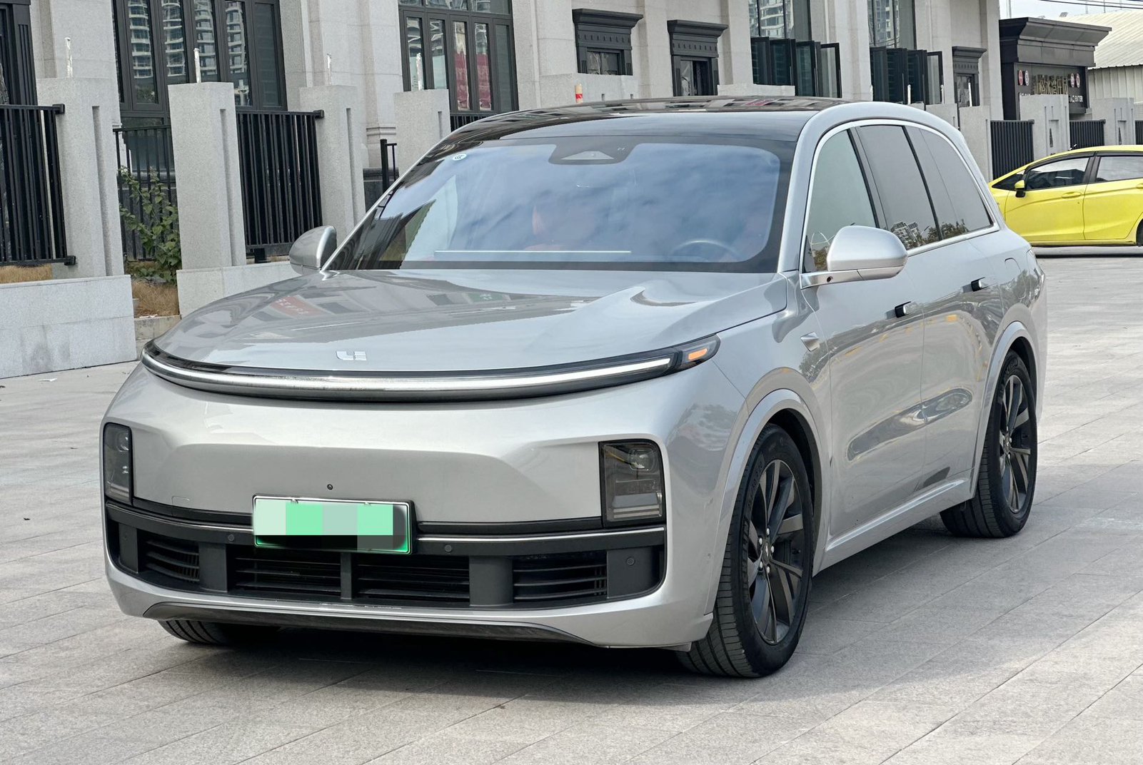 Li Auto Li L8